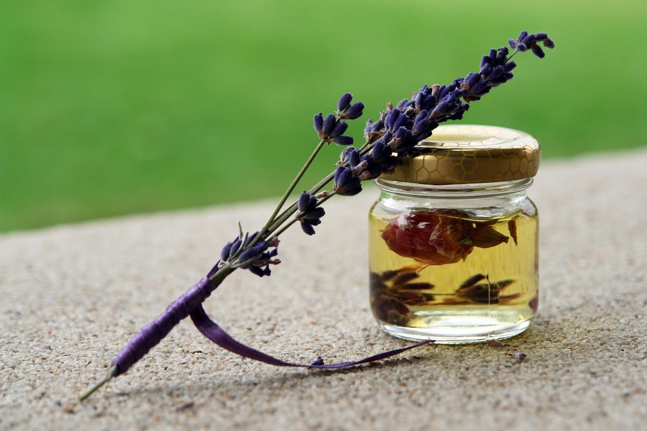 Home Uses of Lavender Essential Oil